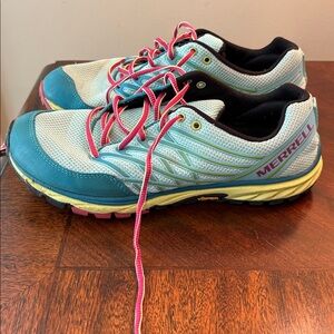 Women’s Bare Access Merrell sneaker